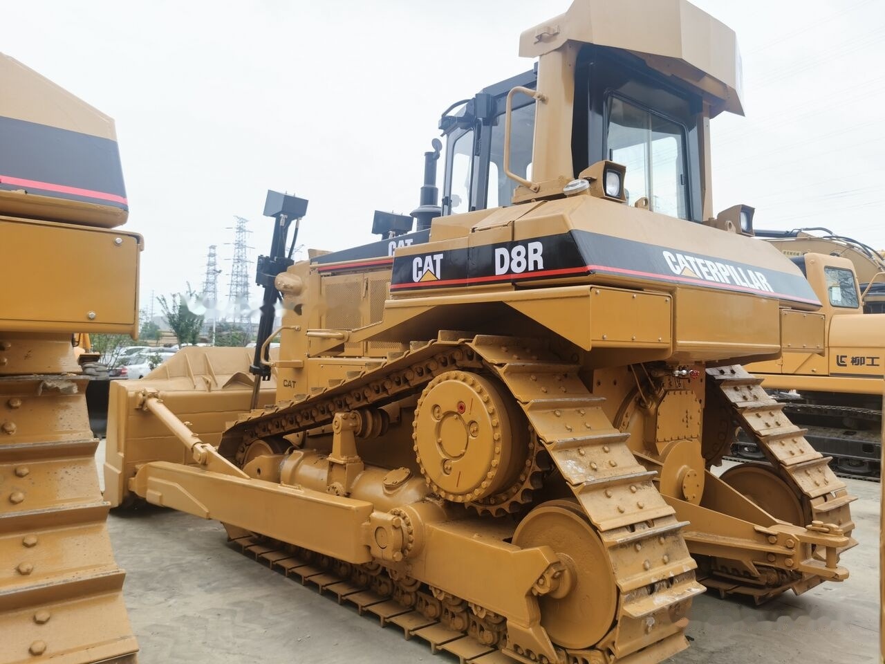 Buldozér Caterpillar D8R: obrázok 8