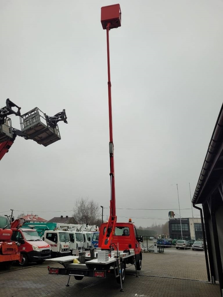 Automobilová plošina GSR E169TR - Iveco Daily 35S12- bucket truck: obrázok 9