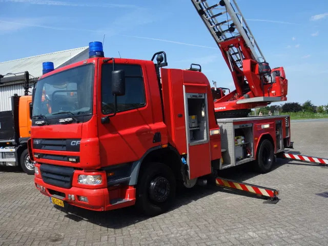 Nákladné auto DAF CF 75.310 magirius 30 meter: obrázok 8