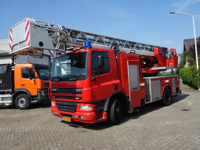 Nákladné auto DAF CF 75.310 magirius 30 meter: obrázok 7