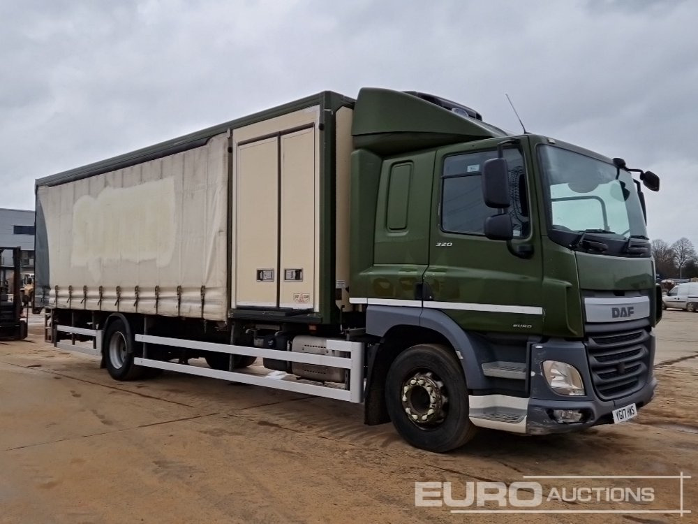 Plachtové nákladné vozidlo 2017 DAF CF320: obrázok 7