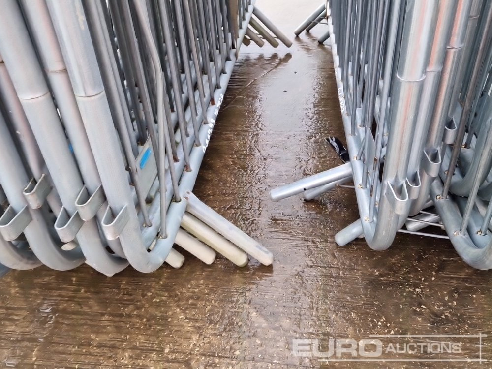 Stavebné zariadenia Bundle of Metal Pedestrian Safety Barriers (2 of): obrázok 12