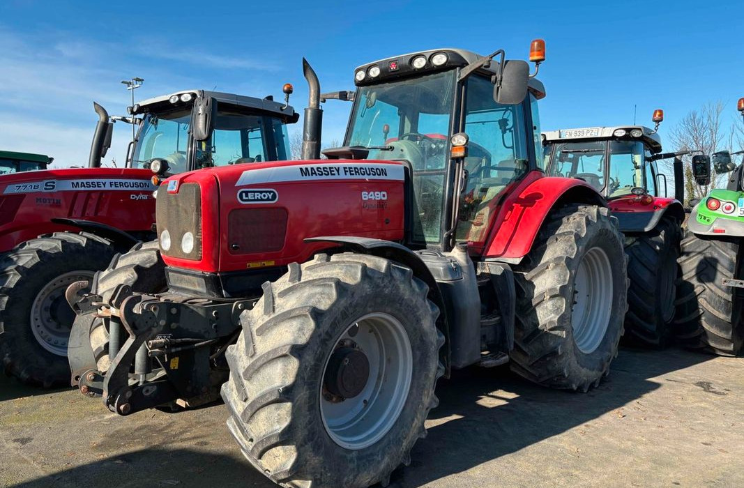 Traktor Massey Ferguson MF 6490 DYNASHIFT: obrázok 1